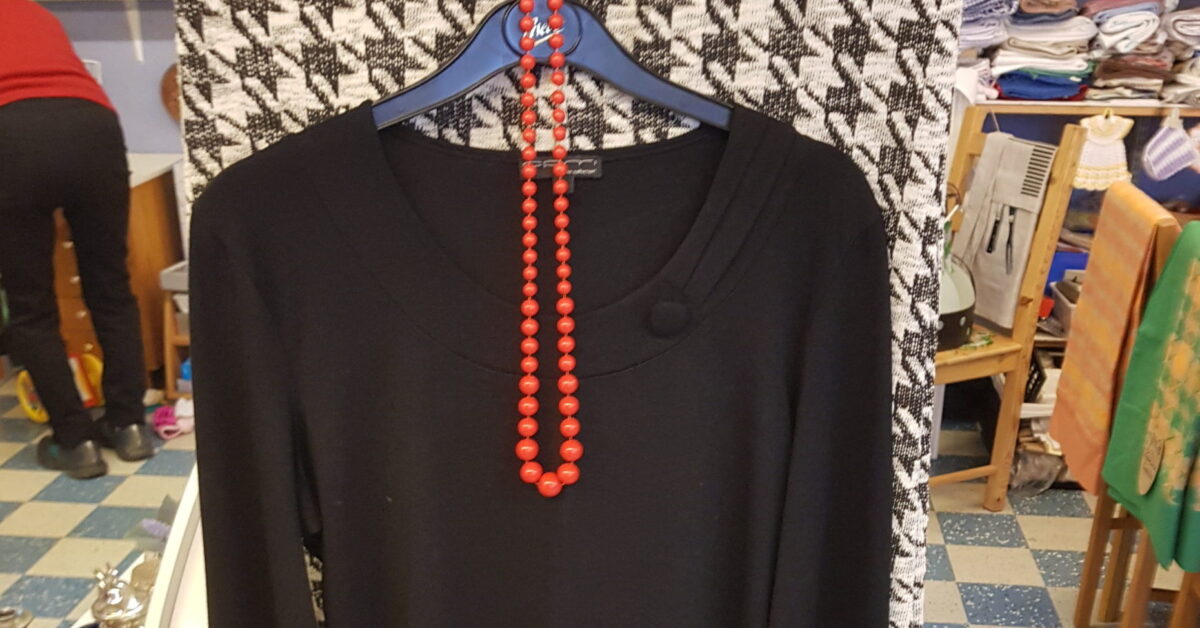 Fin kjol/jumper 120 kr